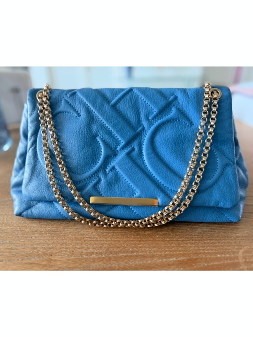 CH CAROLINA HERRERA BLUE EMBOSSED LEATHER SHOULDER OR CROSSBODY BAG